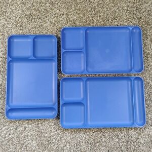 Vintage Tupperware 1535-8  Food Trays Set Blue Camping Lunch School 15x9"‎ 3 Lot